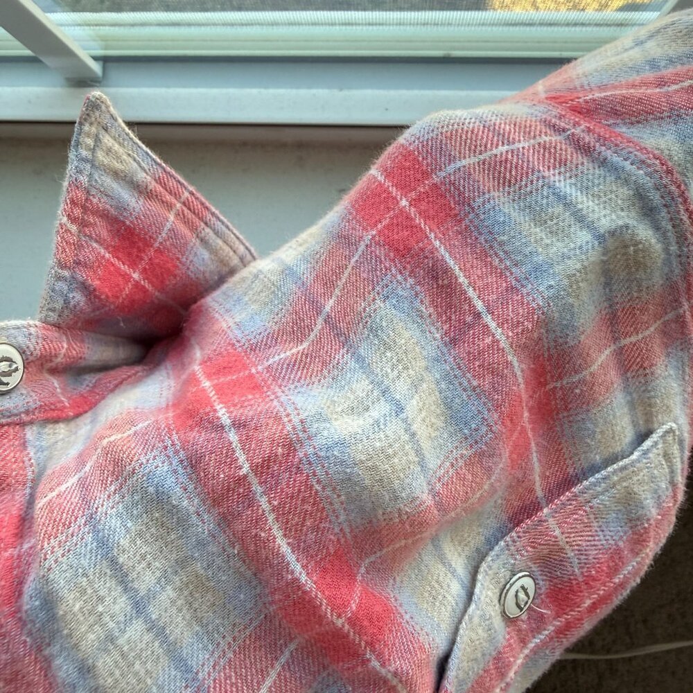 Faherty Womens Flannel Button Up Shirt Pink Blue Plaid S Outdoors Casual Boho - Picture 7 of 9